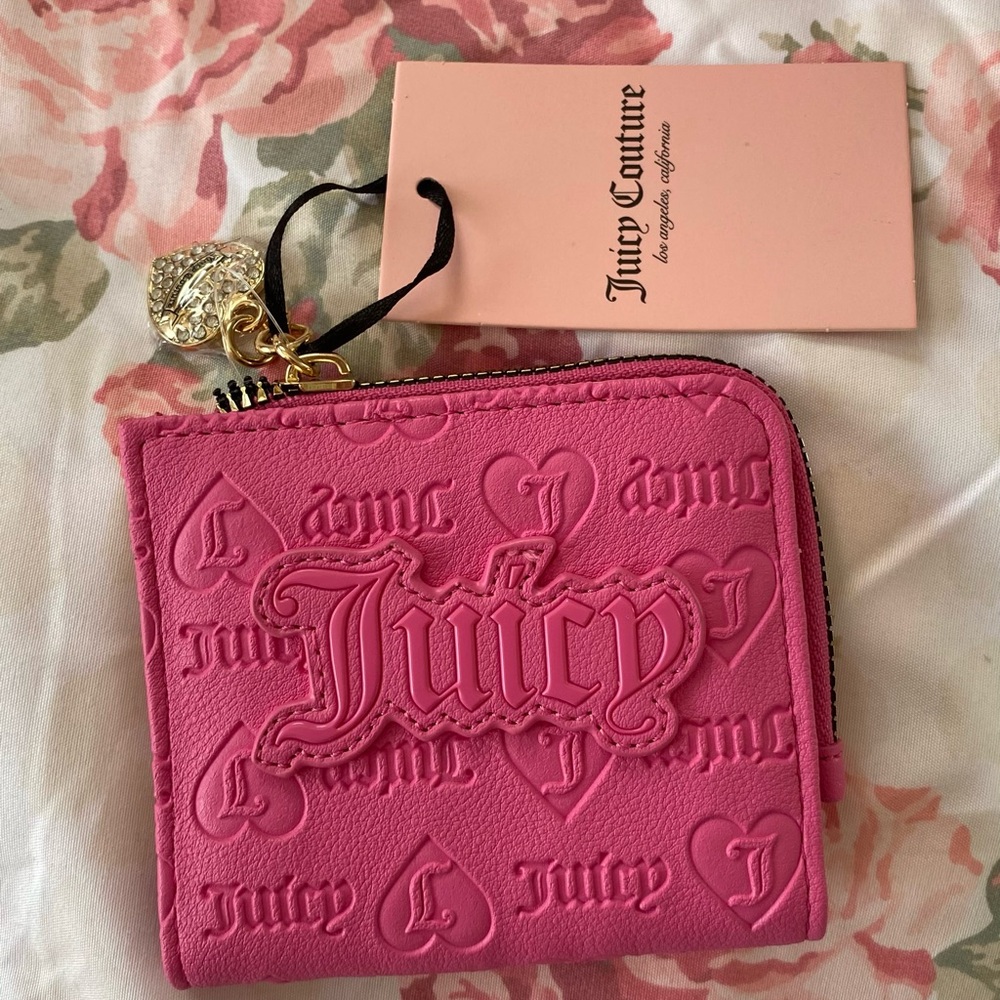 Bright pink juicy clutch bag